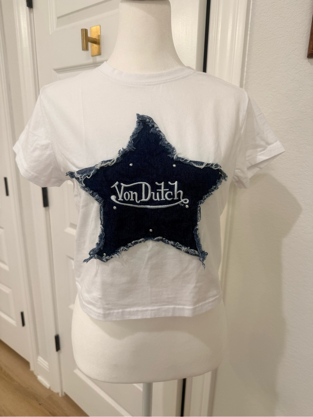 Von Dutch White crop Tee with Distressed Navy Star Patch